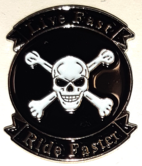 Döskalle "Live Fast-Ride Faster" Pin 25x20mm