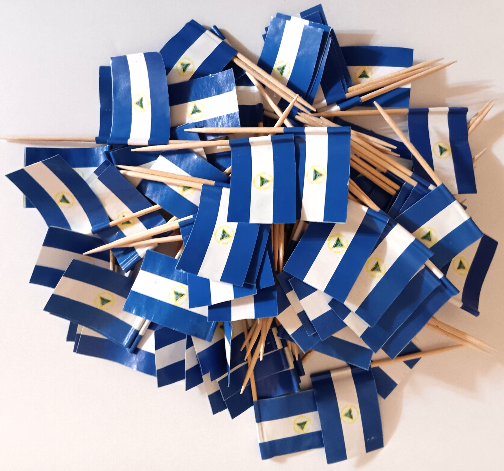 NICARAGUA COCKTAILFLAGGOR 100st