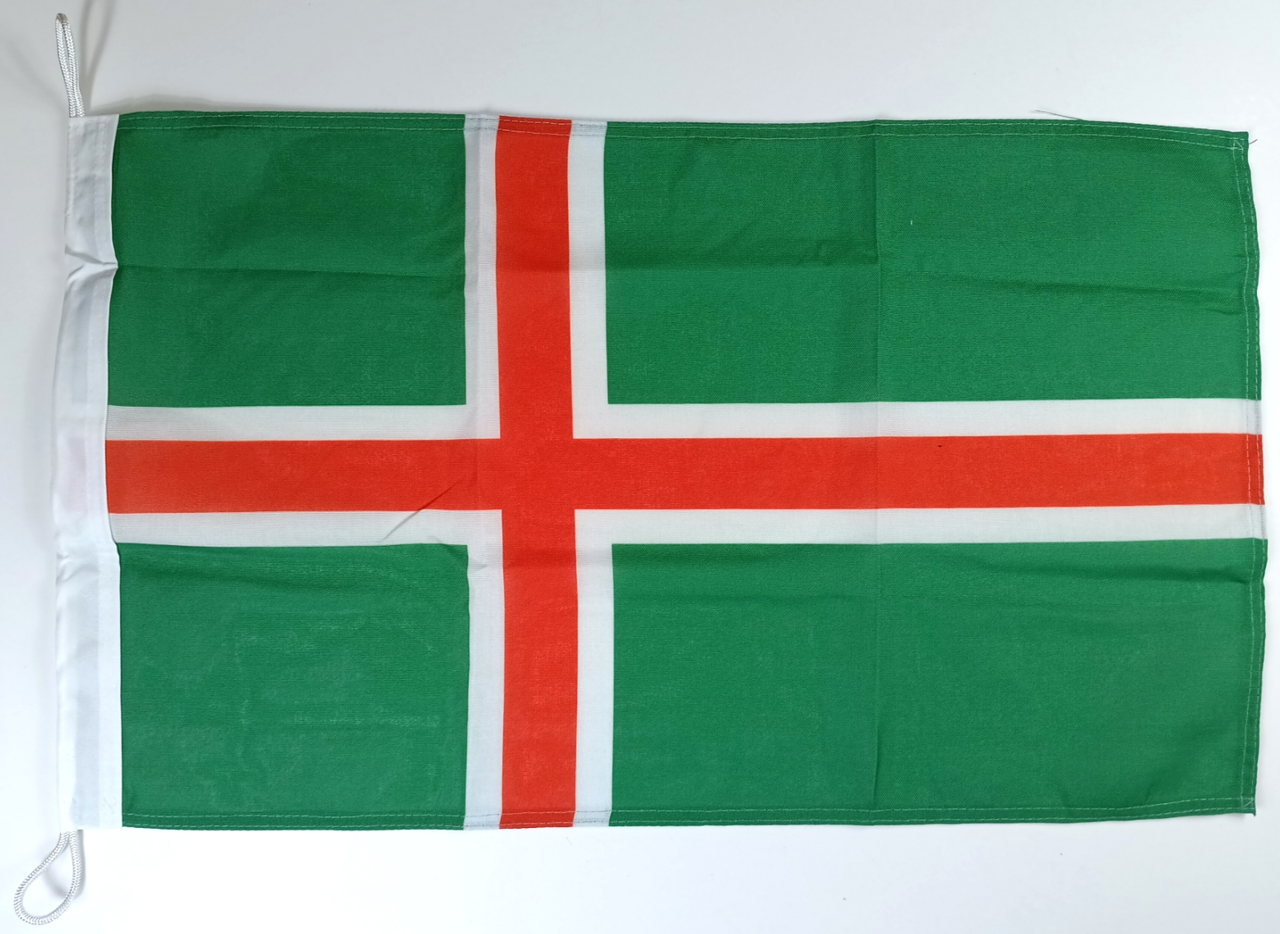 SMÅLAND FLAGGA PREMINUM 76X46CM, ÖGLA UPPE OCH NERE