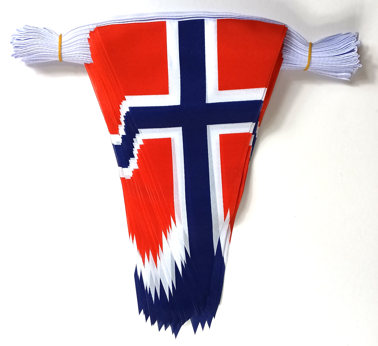 NORGE FLAGGSPEL 20 METER LÅNGT MED 54 TRIANGELFLAGGOR