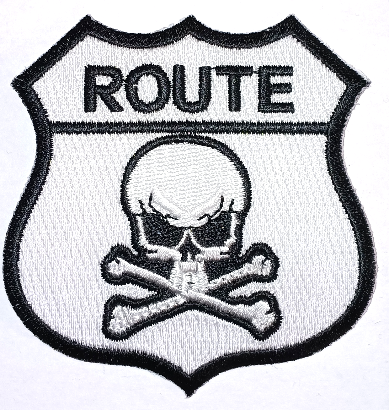 ROUTE DÖSKALLE TYGMÄRKE 77x73mm