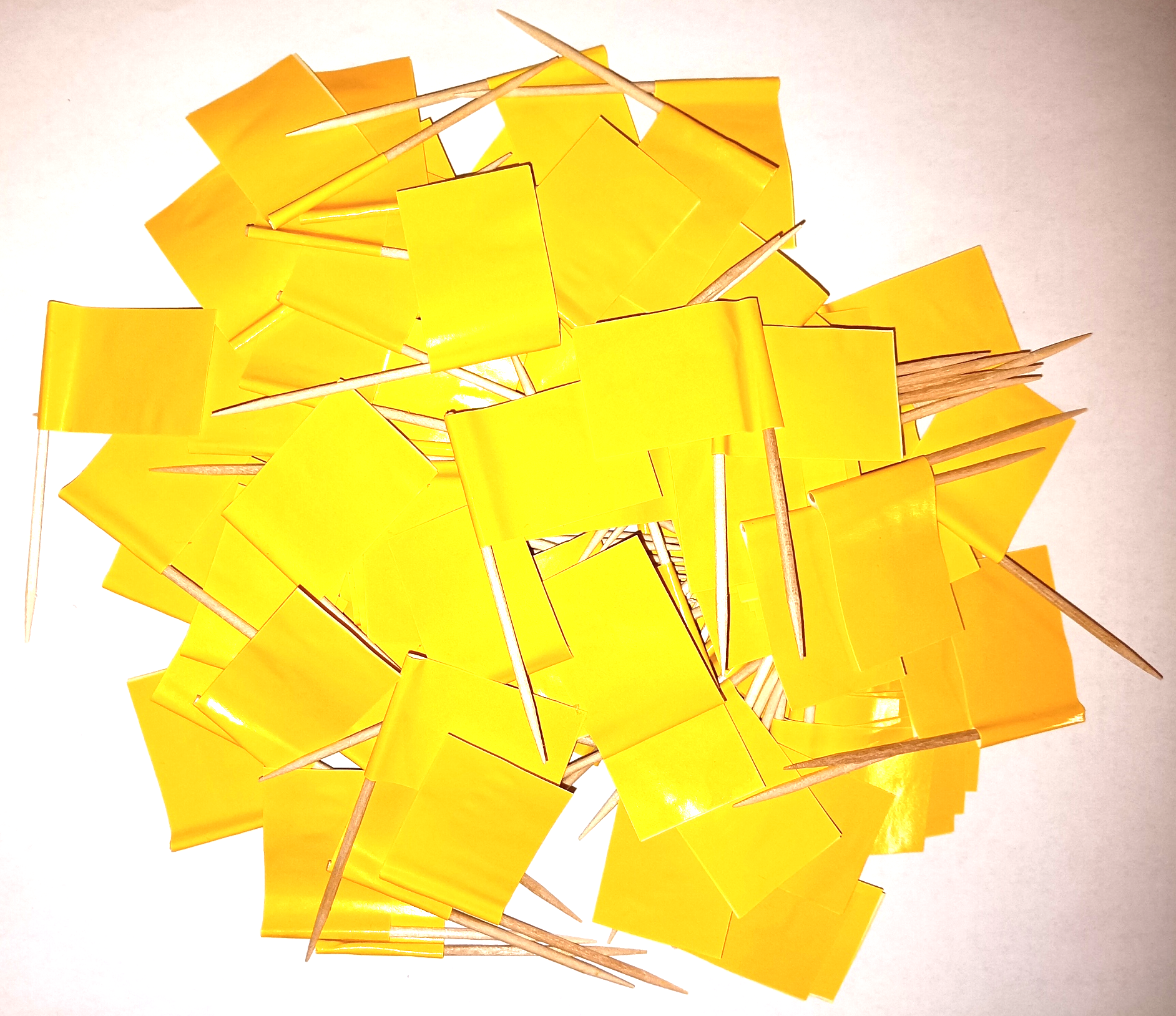 GULA COCKTAILFLAGGOR 100st