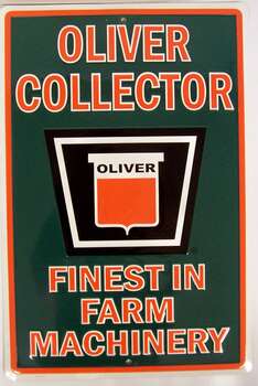 OLIVER COLLECTOR PLÅTSKYLT 46x30cm