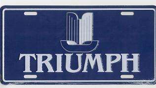 TRIUMPH PLÅTSKYLT 30x15cm