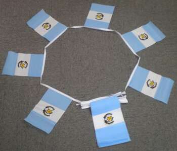 GUATEMALA FLAGGSPEL 6 METER LÅNGT MED 20 FLAGGOR