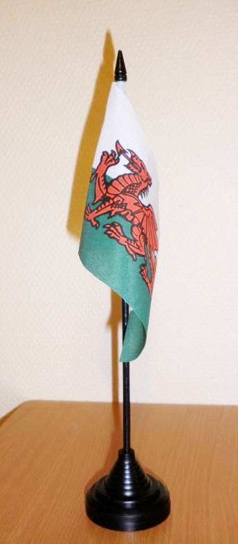 WALES HANDFLAGGA 15X10CM