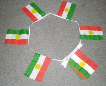 KURDISTAN FLAGGSPEL 6 METER LÅNGT MED 20 FLAGGOR