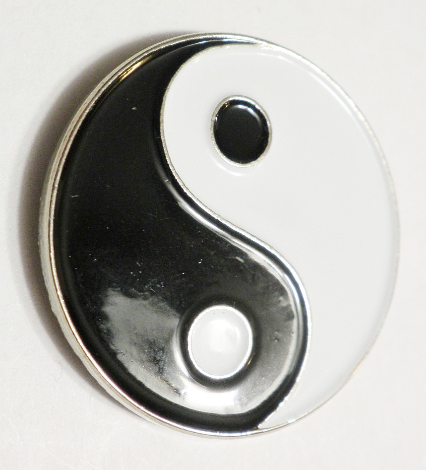 YING-YANG PIN 25mm