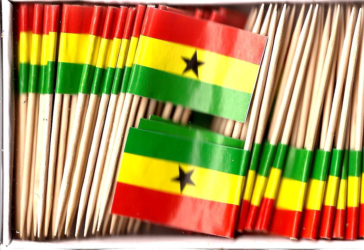 GHANA COCKTAILFLAGGOR 100st