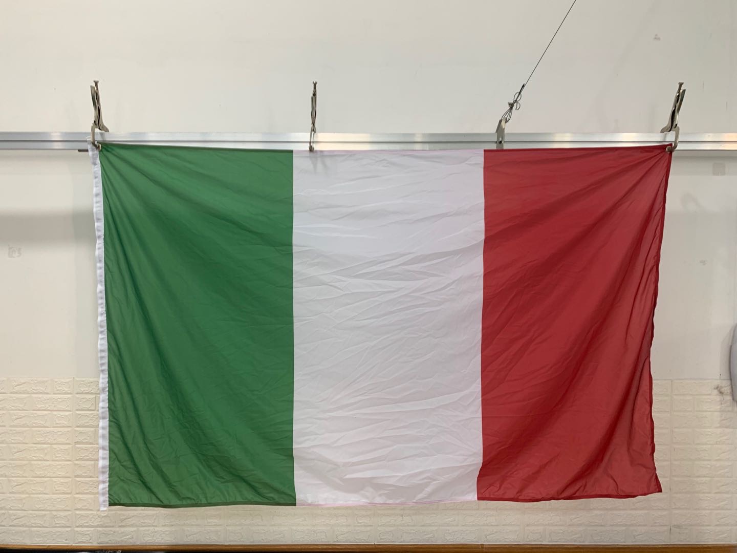ITALIEN FLAGGA PREMIUM 240X150CM FÖR FLAGGSTÅNG 10 METER