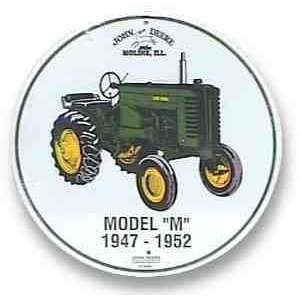 JOHN DEERE MODEL M PLÅTSKYLT 30cm