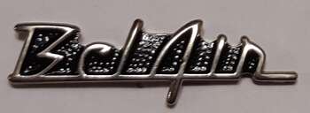 CHEVROLET BEL AIR PIN KROM/SVART 25x7mm