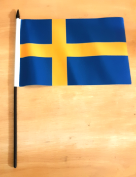 SVERIGE PREMIUM HANDFLAGGA 23X15CM I SATIN